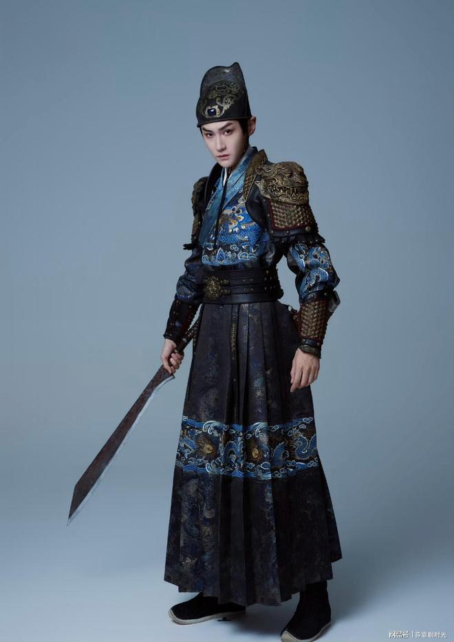 无闻如今和谭松韵搭戏《逍遥》火了麻将胡了长相帅气在郭敬明旗下默默(图4)