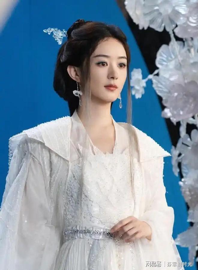 无闻如今和谭松韵搭戏《逍遥》火了麻将胡了长相帅气在郭敬明旗下默默(图7)